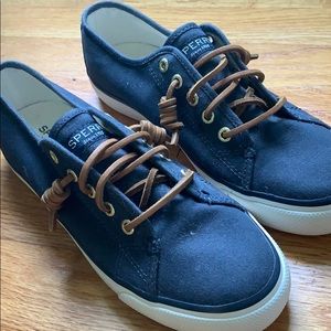 Sperry slip on shoes